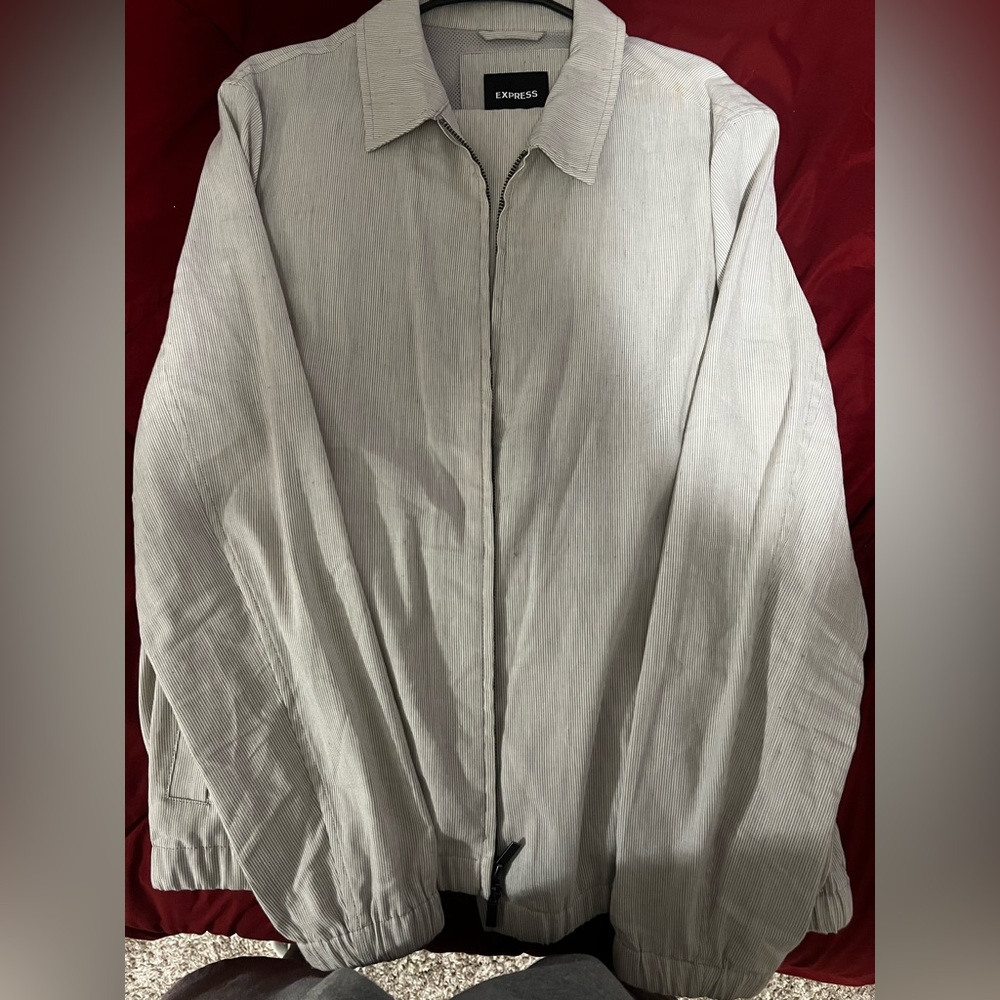 Men’s Express linen style suit